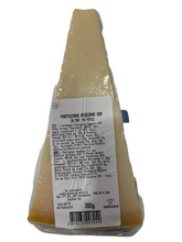Charger l'image dans la galerie, Parmigiano Reggiano DOP - Latteria Soresina