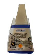 Charger l'image dans la galerie, Parmigiano Reggiano DOP - Latteria Soresina