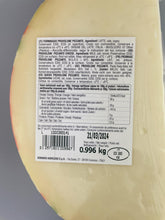Charger l'image dans la galerie, Provolone Piccante - Auricchio - pikanter Käse aus Kuhmilch
